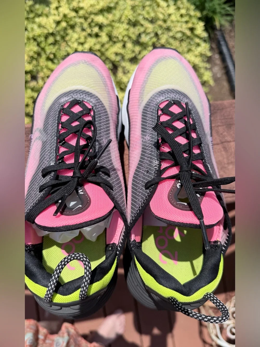Nike Wmns Air Max 2090 'Champagne Cyber' Nike /  Sneakers /  Air Max 2090.
